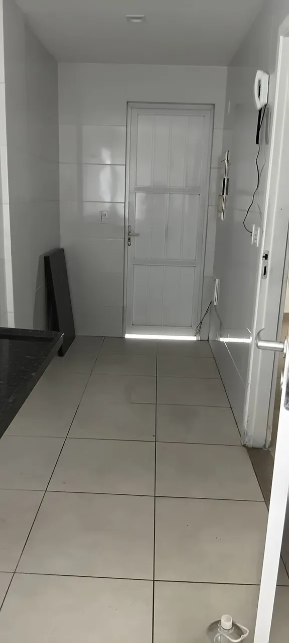 2-bedroom apartment in a building with a gym — photo 17