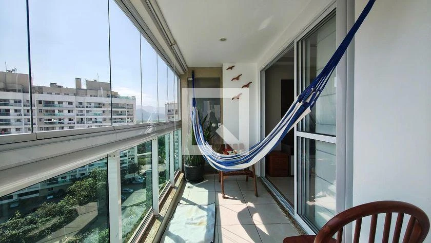 3-bedroom apartment in a building with a gym — photo 5
