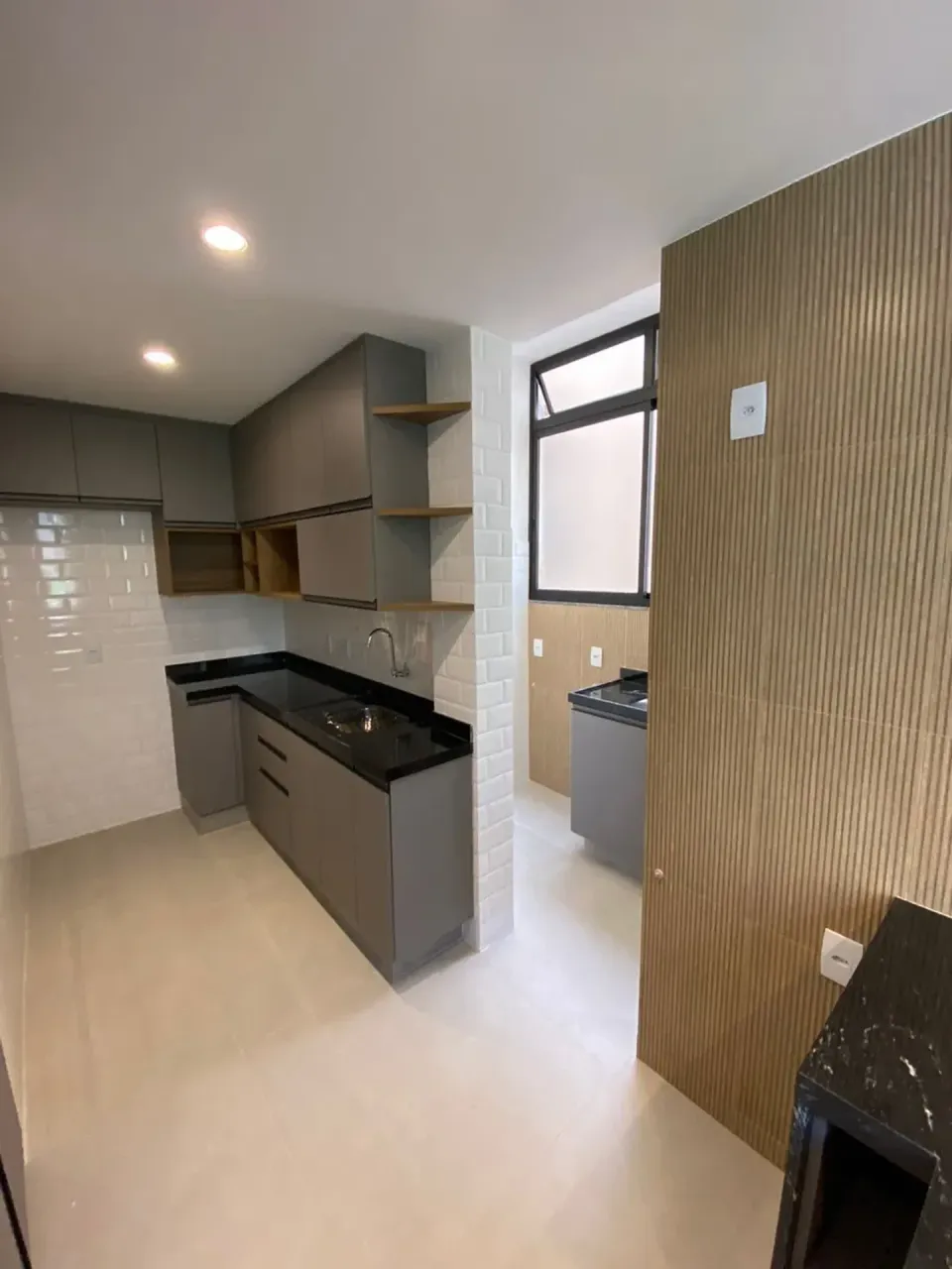 Rental apartment with open-plan kitchen and 1 parking space — photo 10