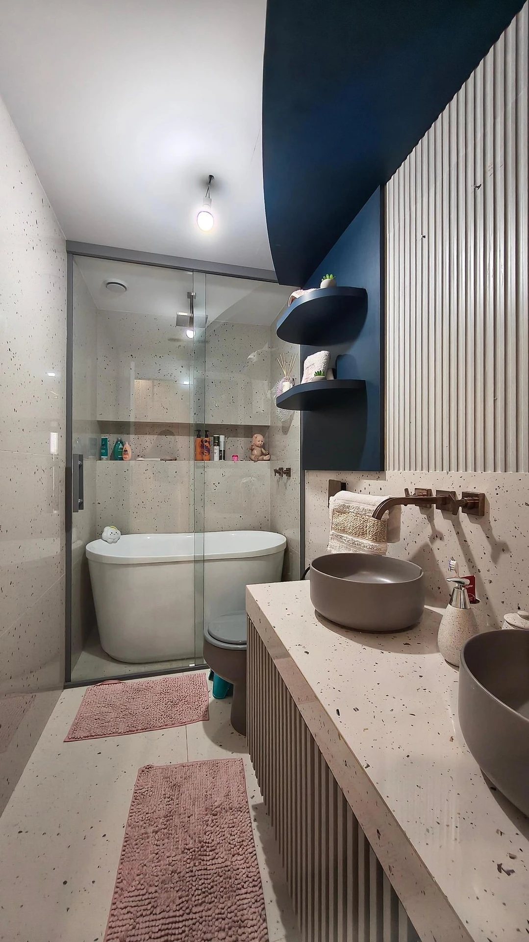 3-bedroom apartment in a building with a sauna — photo 31