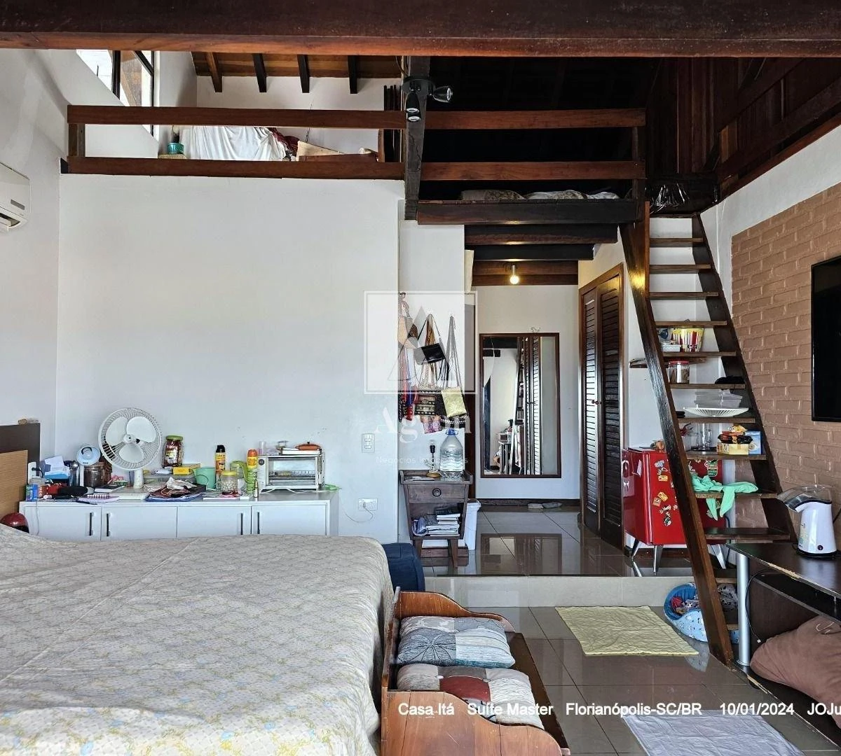 Vista al agua y 3 dormitorios: casa de 405 m² — photo 15