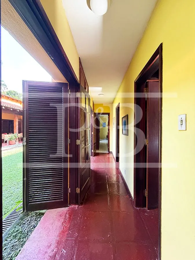 Casa com 4 dormitórios e varanda com churrasqueira — photo 26