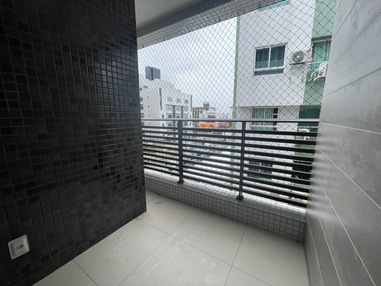 Furnished apartment with 2 bedrooms and balcony — photo 14