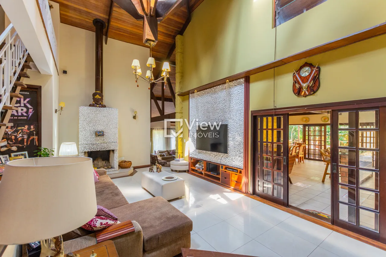 House with 4 bedrooms and open-plan kitchen — photo 16