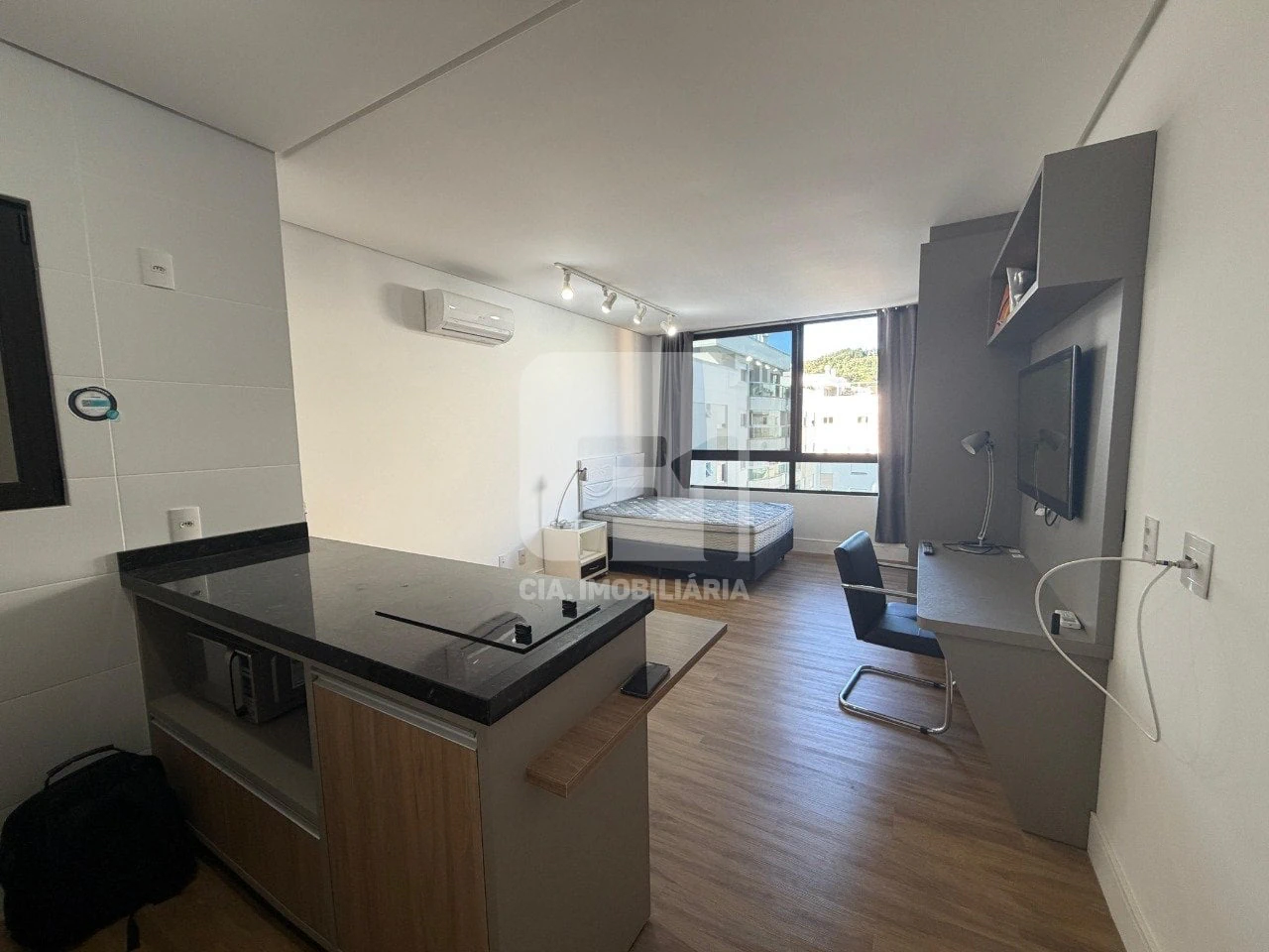 Apartamento amueblado de 1 dormitorio con cocina integrada — photo 4