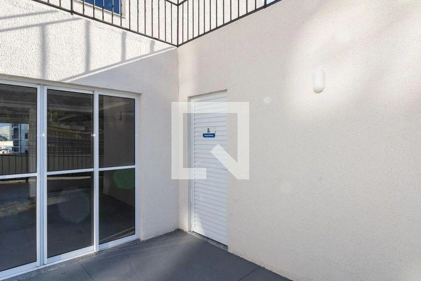 2-bedroom apartment in a building with a pool — photo 15