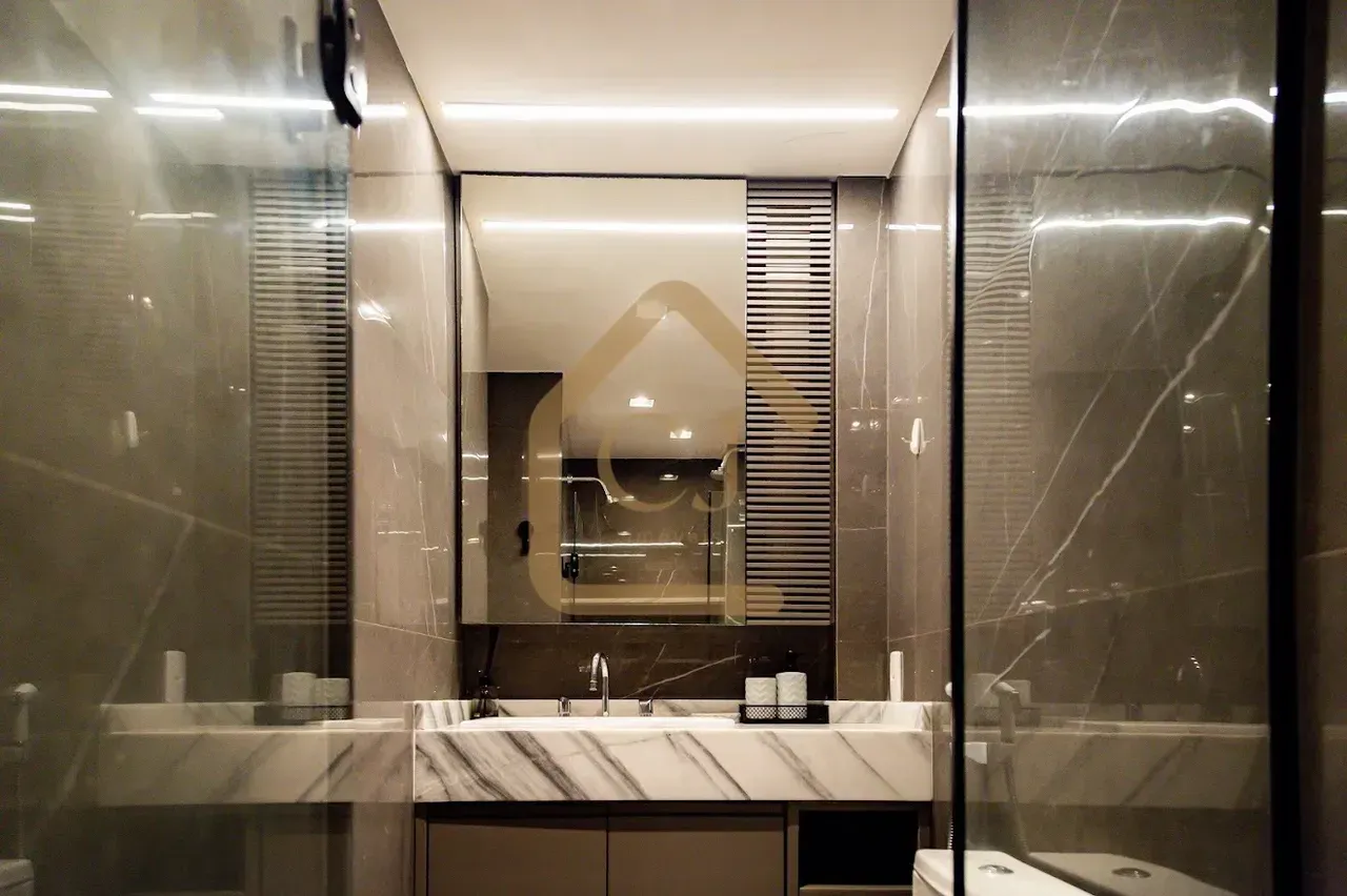 1-bedroom, 1-bath apartment with a balcony — photo 15
