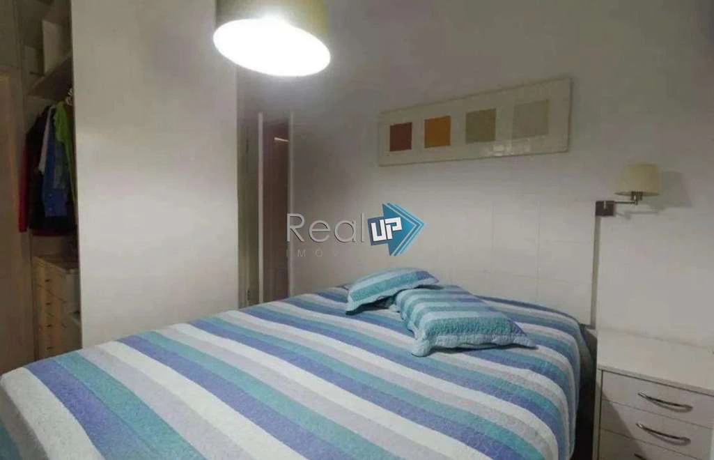 Apartamento de 90 m² con 3 dormitorios y 1 plaza — photo 2