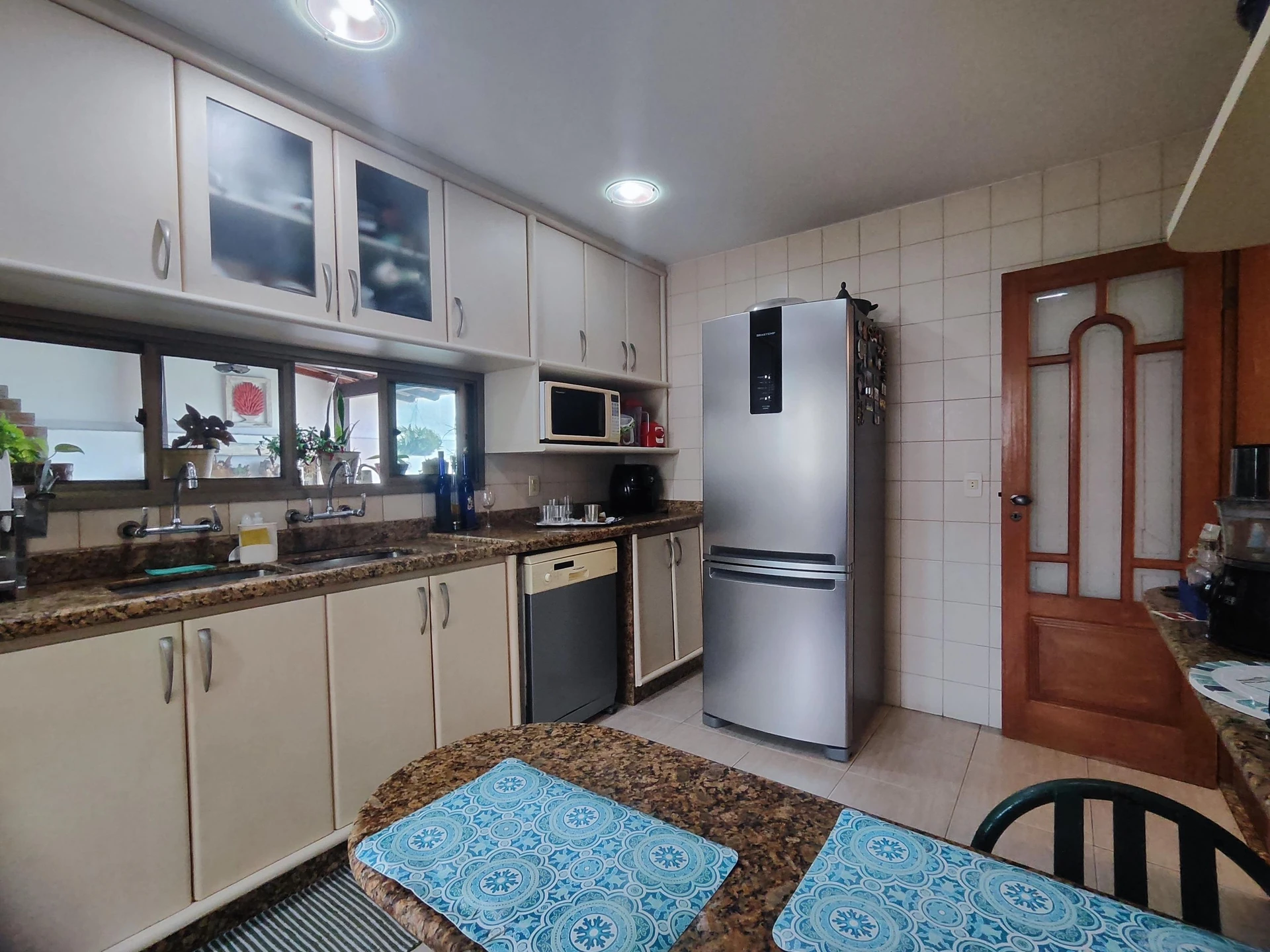 Apartamento amueblado de 5 dormitorios y jardín privado — photo 20