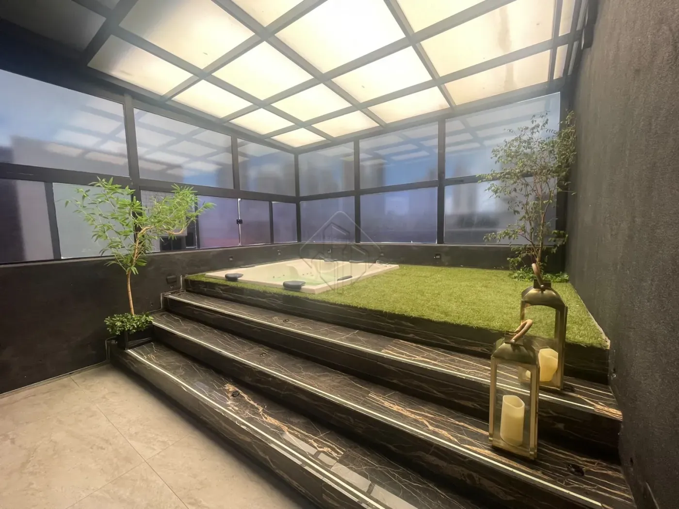Furnished apartment, 123 m², with floor-to-ceiling windows — photo 23