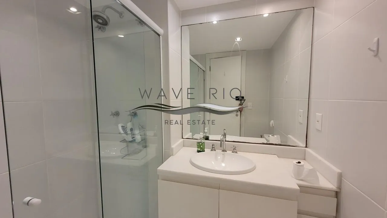 Furnished apartment with an open-plan kitchen and 2 bedrooms — photo 6