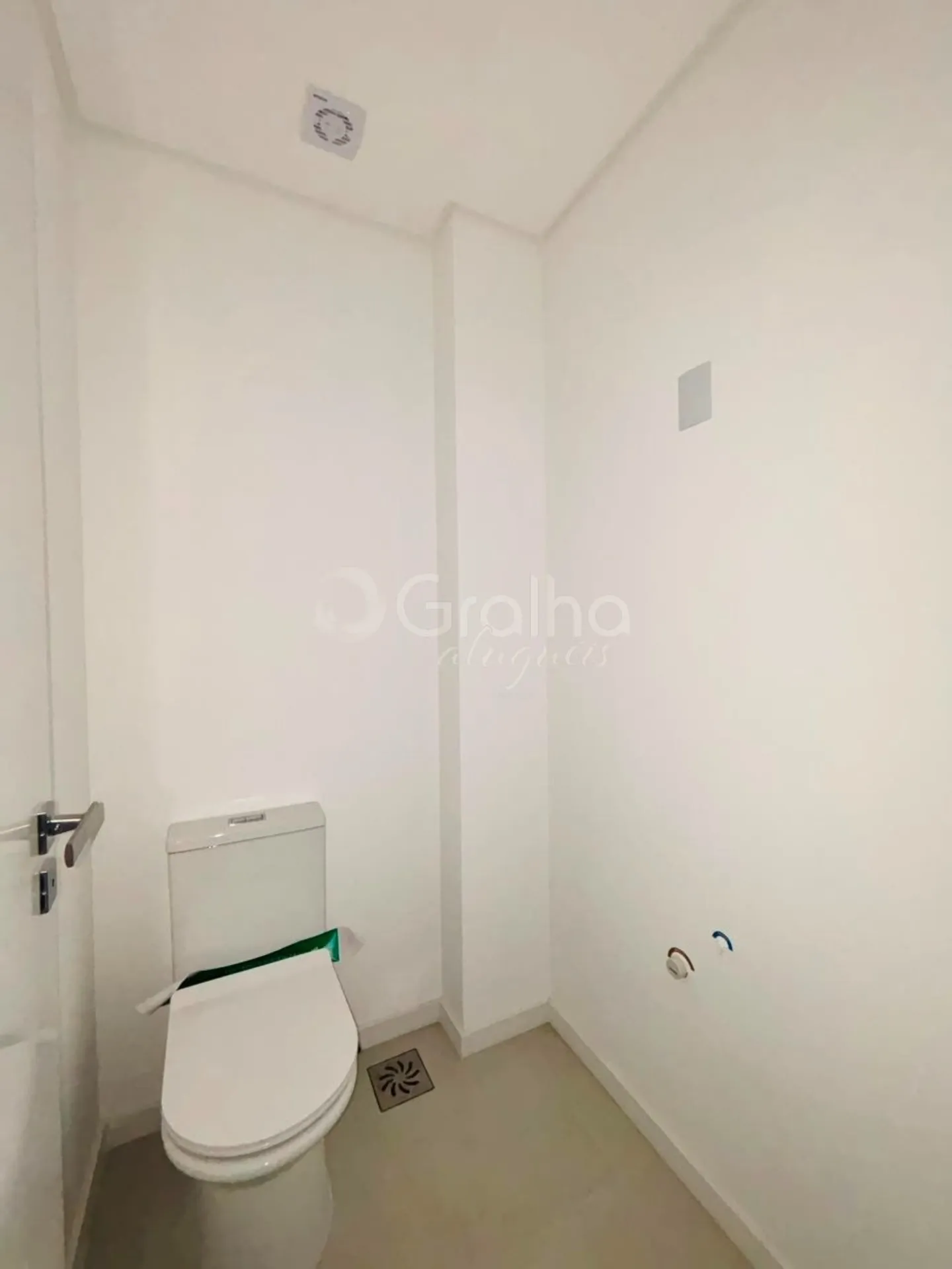 Furnished 2 en-suite apartment with 155 m² — photo 9