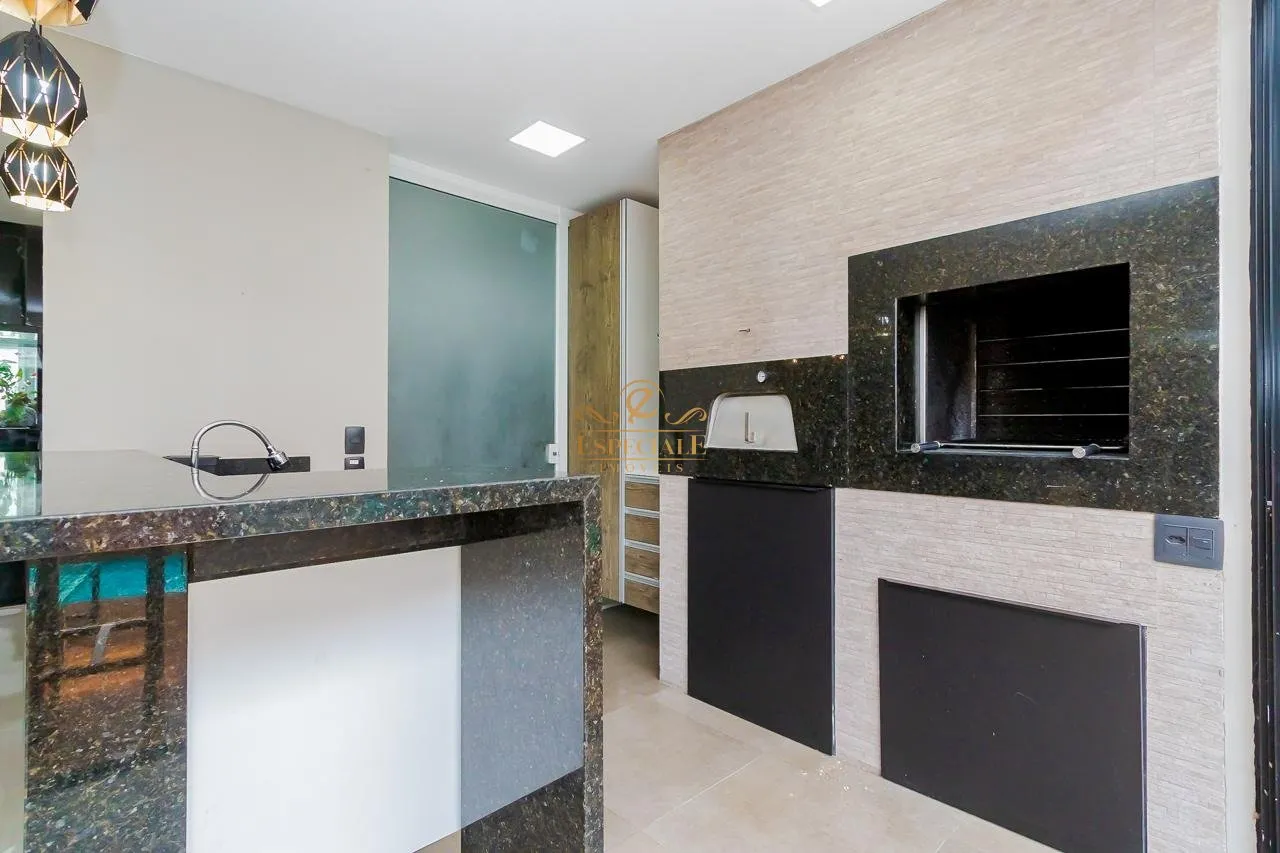 Furnished house with 4 bedrooms and 5 bathrooms in a condo — photo 31