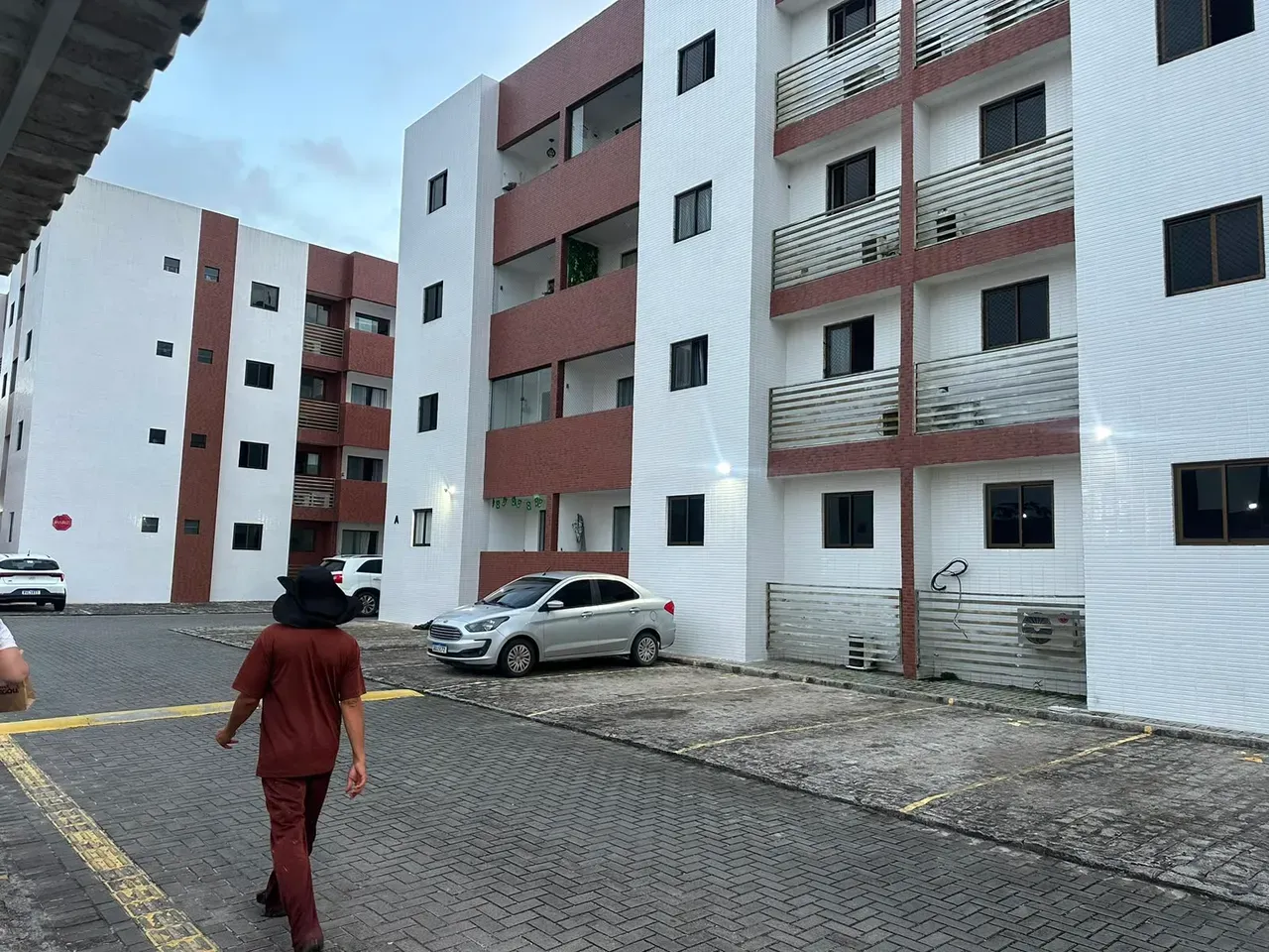 Apartamento de 2 quartos em condomínio com academia — photo 17