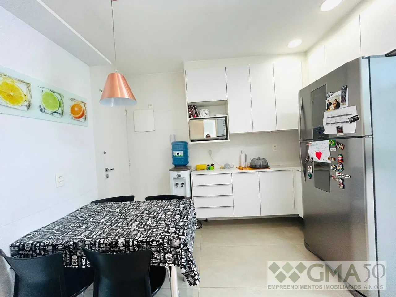 Apartment with 3 bedrooms and a closed kitchen — photo 2
