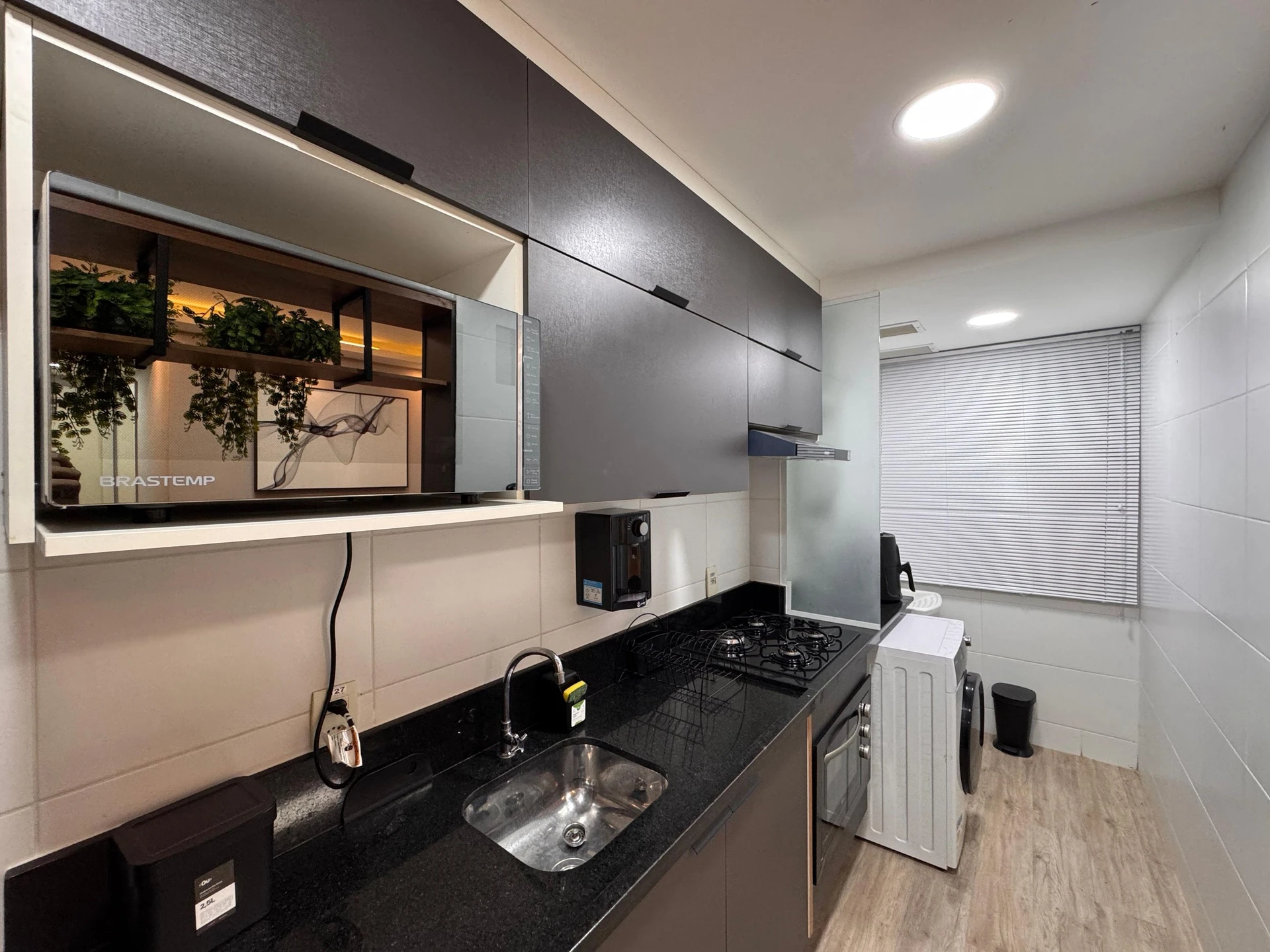 2 quartos e varanda envidraçada: apartamento de 65 m² — photo 17