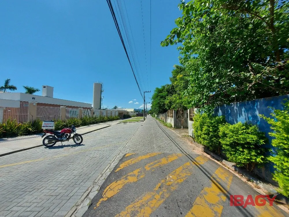 Casa mobiliada com 2 suítes e 3 banheiros — photo 40