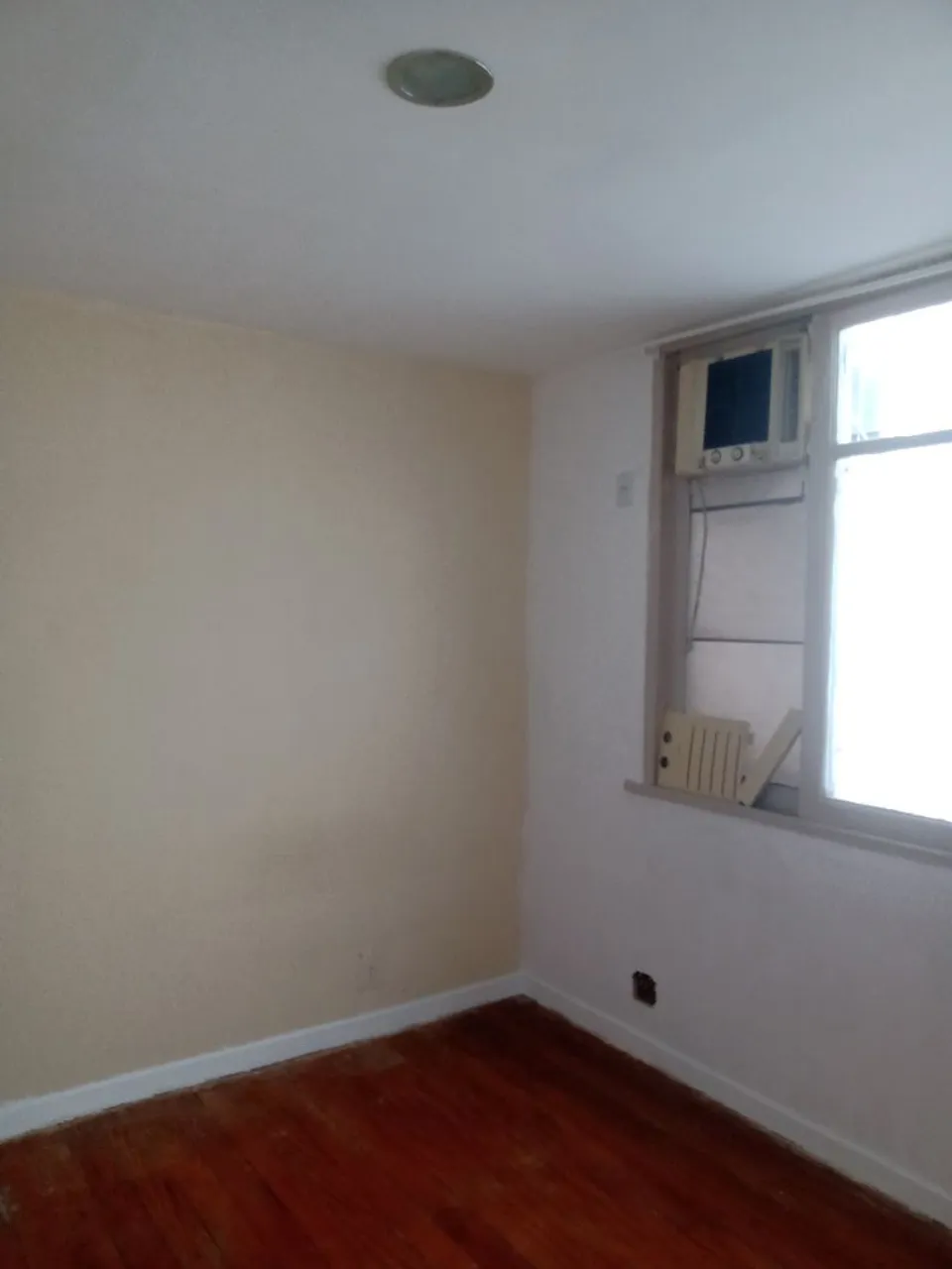 Unfurnished apartment with air conditioning and 2 bedrooms — photo 6
