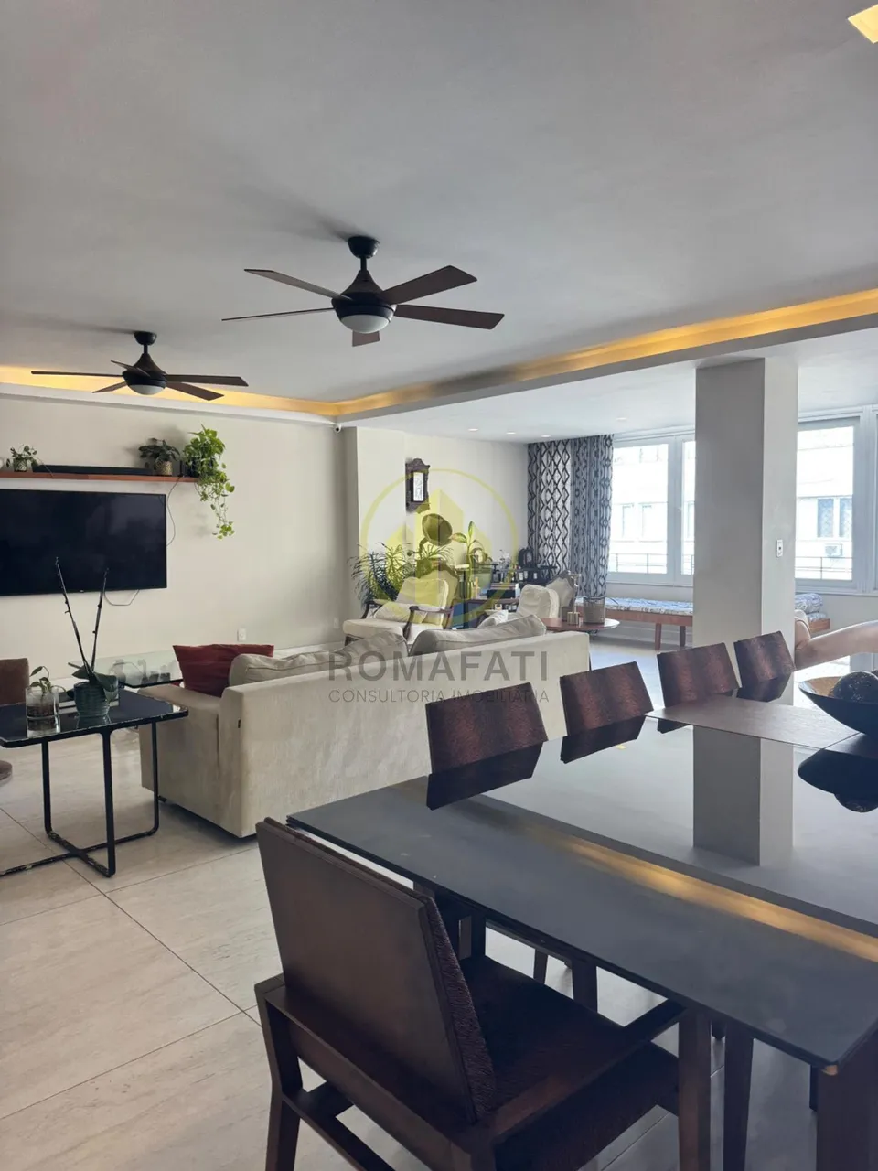 300 m² apartment with 3 bedrooms and an open-plan kitchen — photo 9