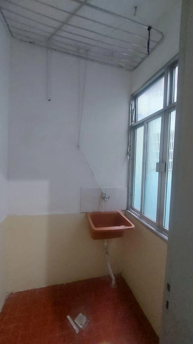 Unfurnished 30 m² apartment with a glass shower — photo 5