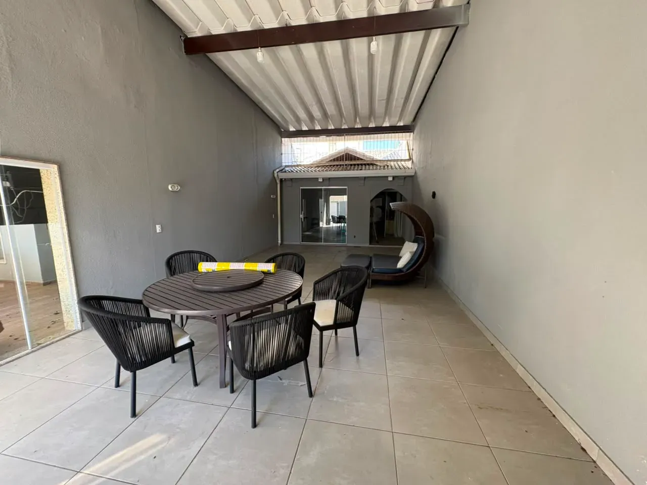 Furnished 266 m² house with 6 bedrooms and balcony grill — photo 37