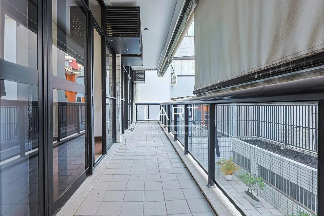 Apartamento com 4 dormitórios e 3 banheiros, 262 m² — photo 20