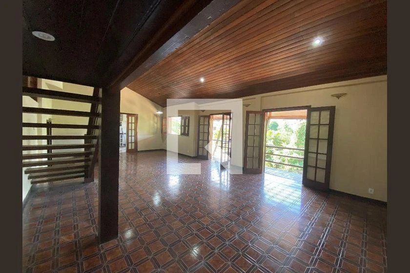 Rental house with 6 bedrooms and 704 m² — photo 6