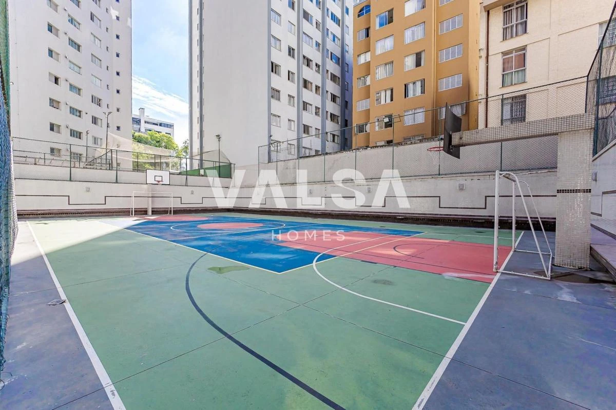 Ванна та 4 спальні: квартира 441 м² — photo 36