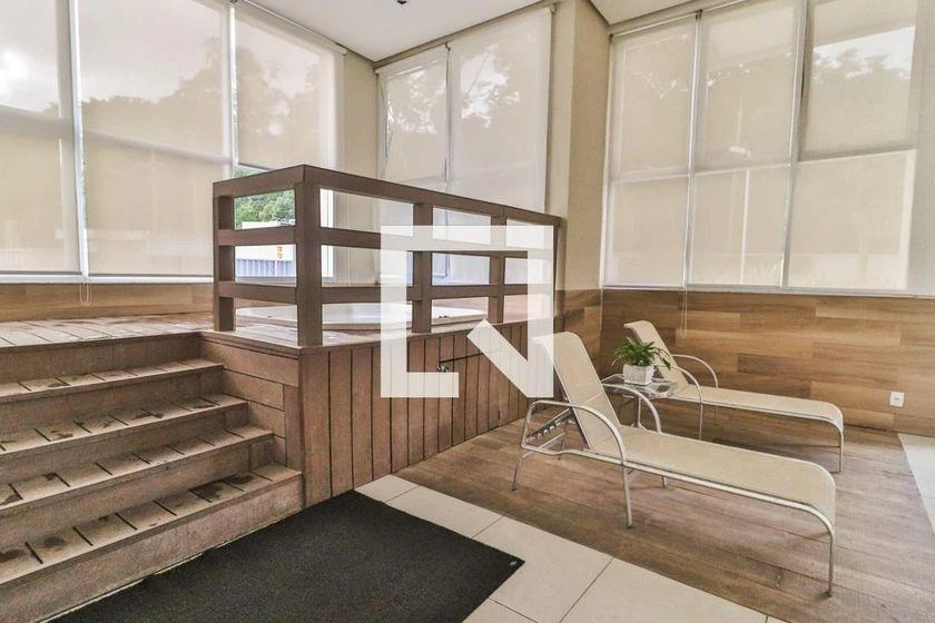 1-bedroom furnished apartment with glass shower cabin — photo 33