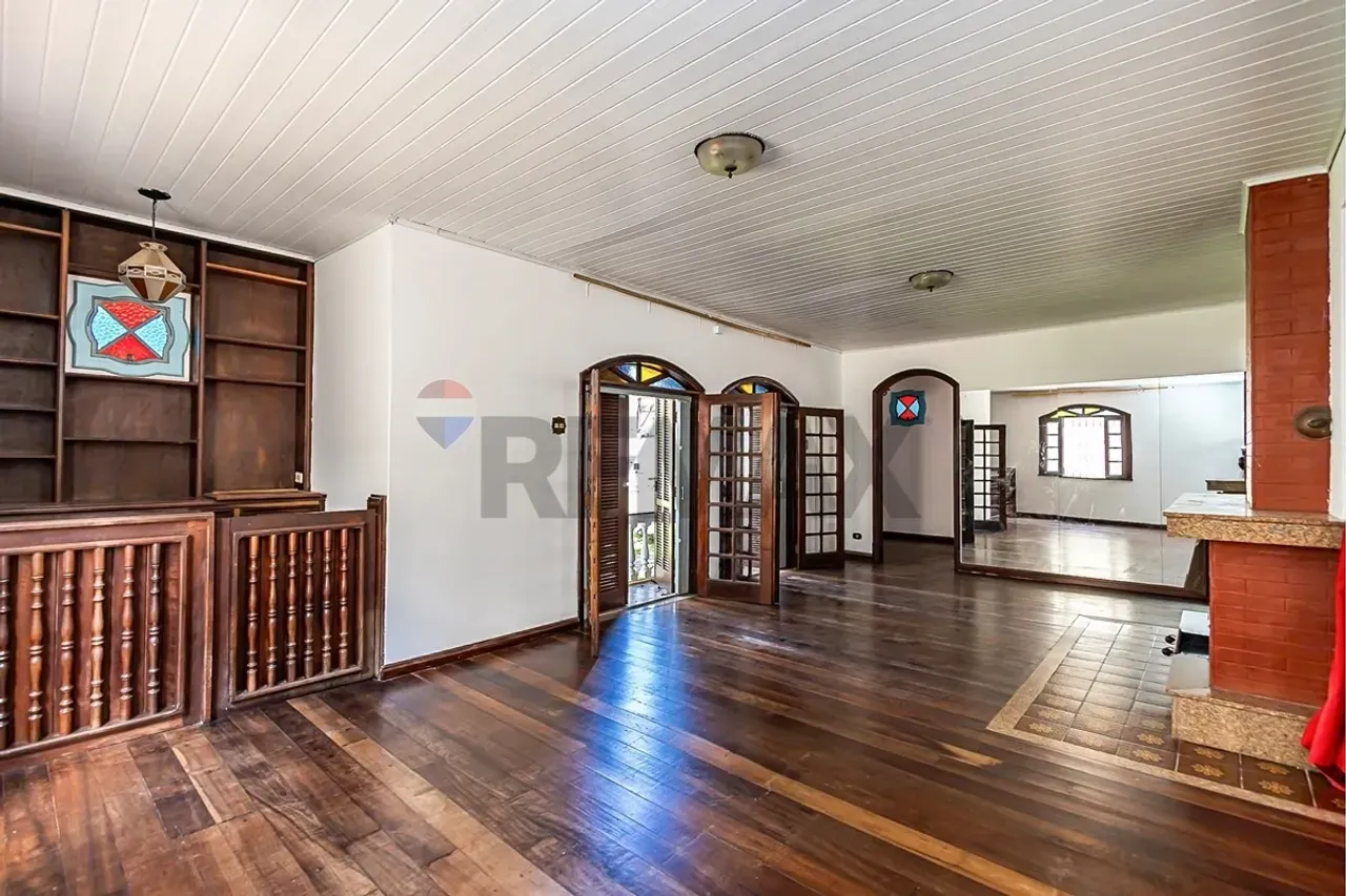House with 3 bedrooms, 1 en-suite and private garden 309 m² — photo 11