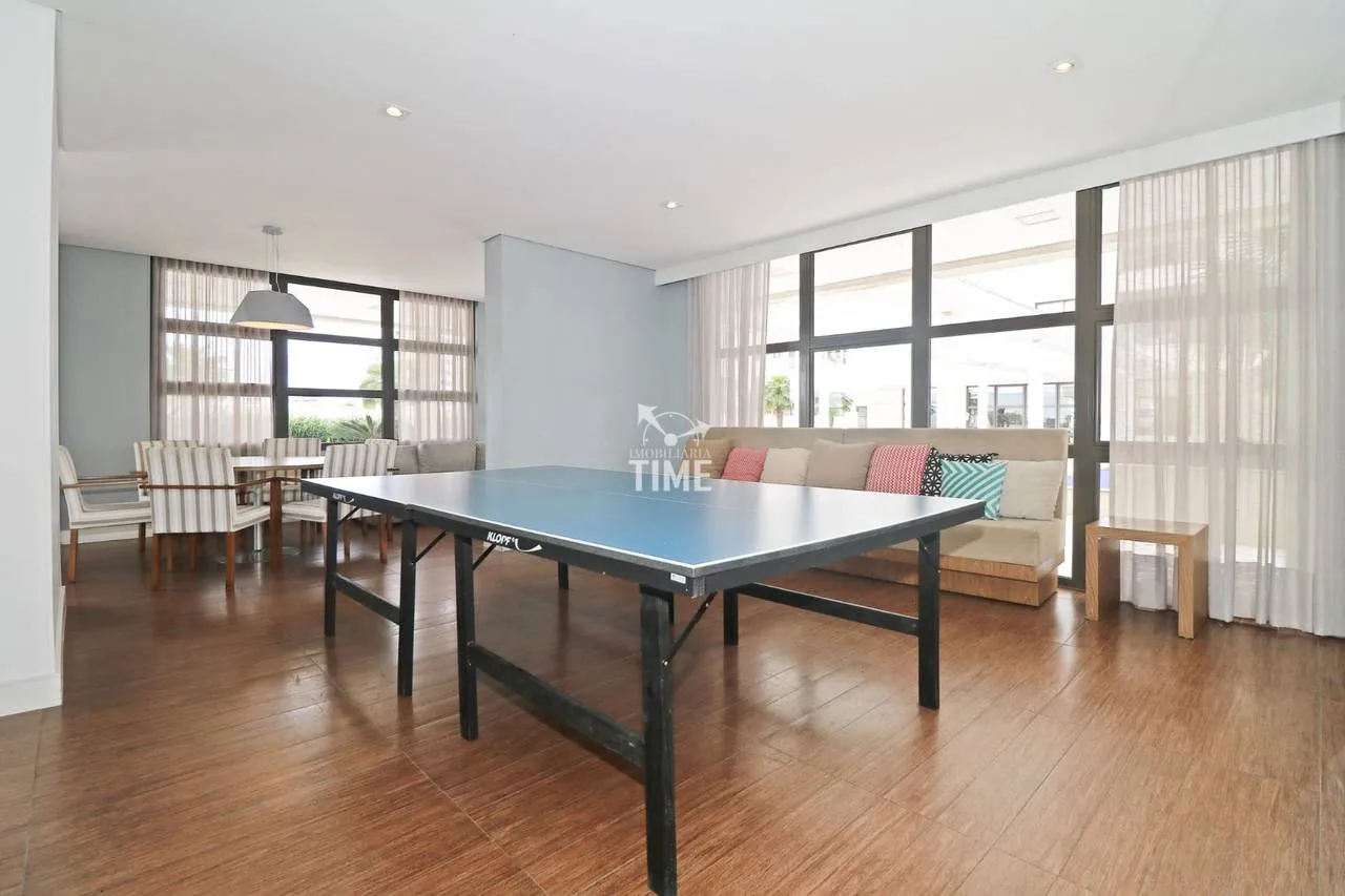 Wood or laminate floors in a 3-bedroom apartment, 78 m² — photo 115