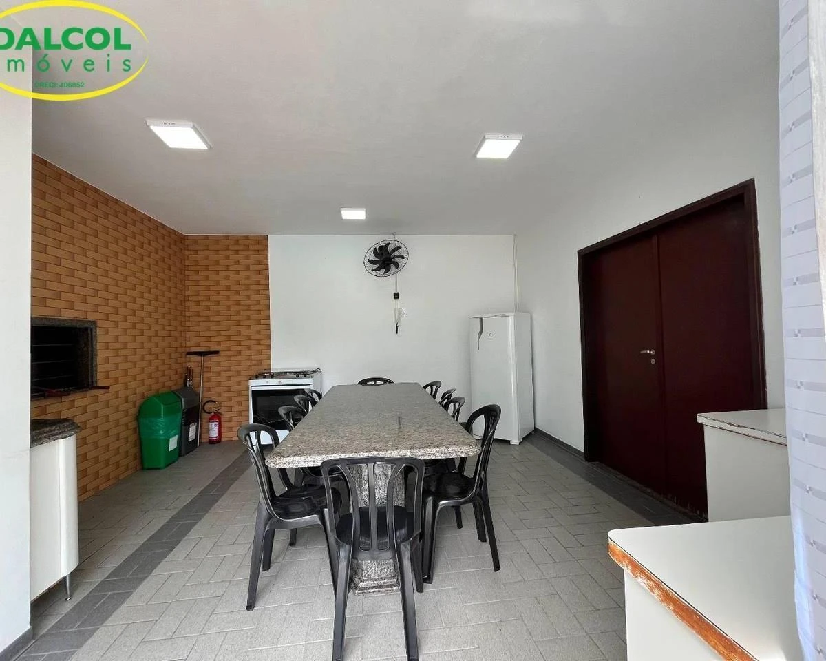 3-bedroom apartment with a washing machine — photo 37