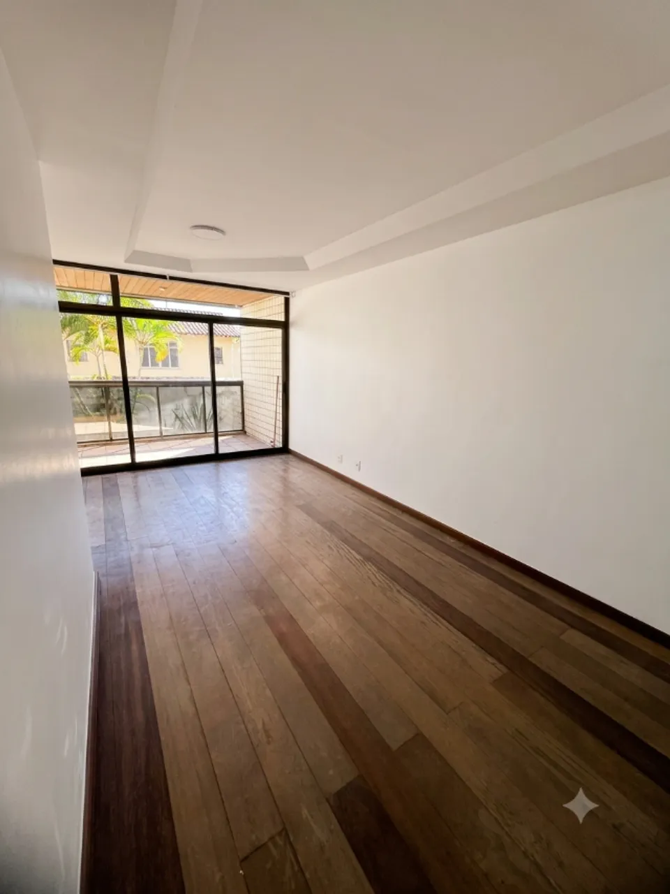 Apartamento de 3 quartos com cozinha fechada e 2 vagas — photo 2