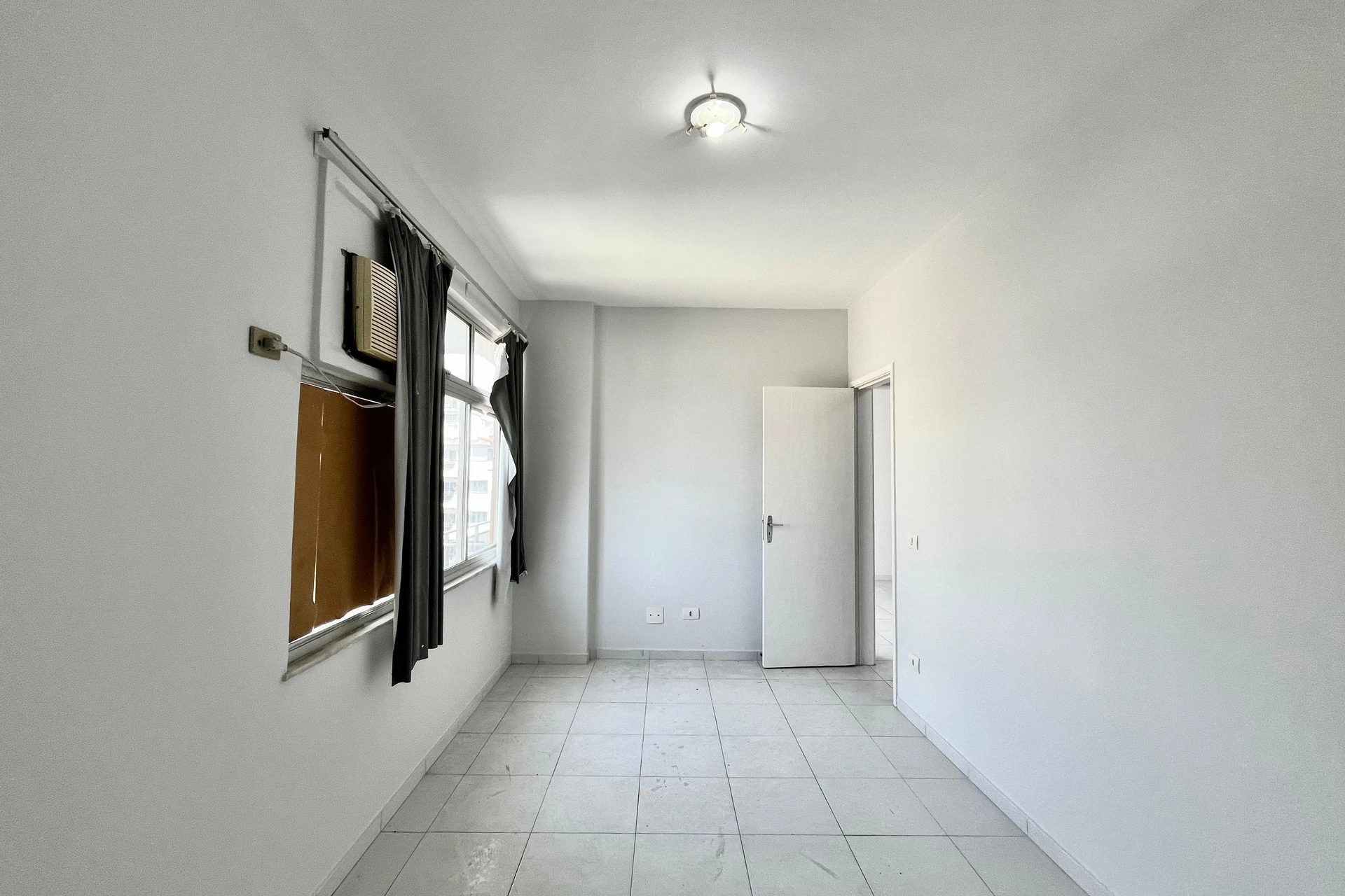 1-bedroom apartment for rent with balcony and parking — photo 45