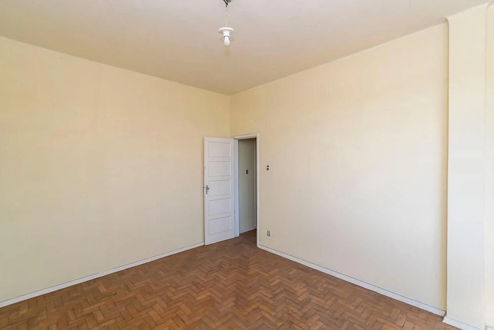 Unfurnished apartment with 2 bedrooms and 1 parking space — photo 28