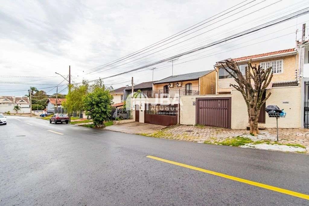 3-bedroom house with a private laundry and washing machine — photo 5