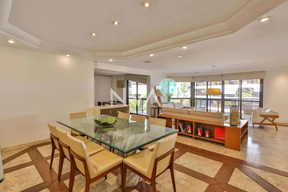 Apartment with balcony, 3 bedrooms and 4 bathrooms — photo 4