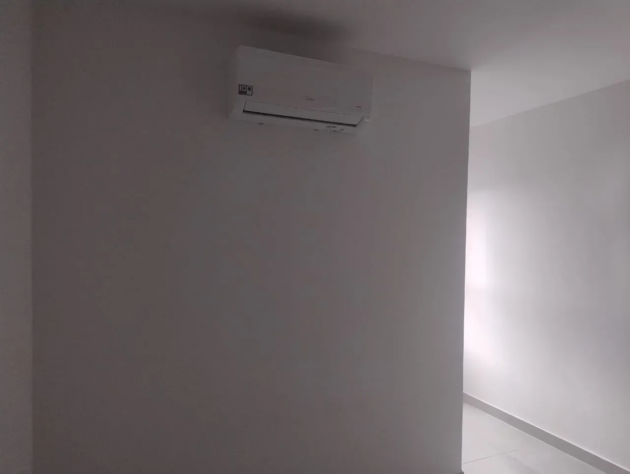 One-bedroom apartment in a building with a pool — photo 9