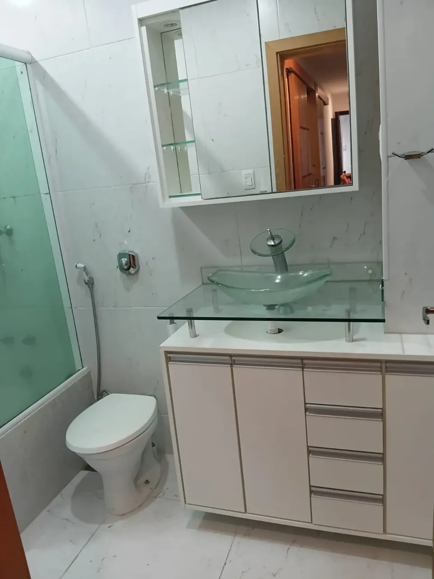 75 m² apartment with a walk-in closet and a home office — photo 26