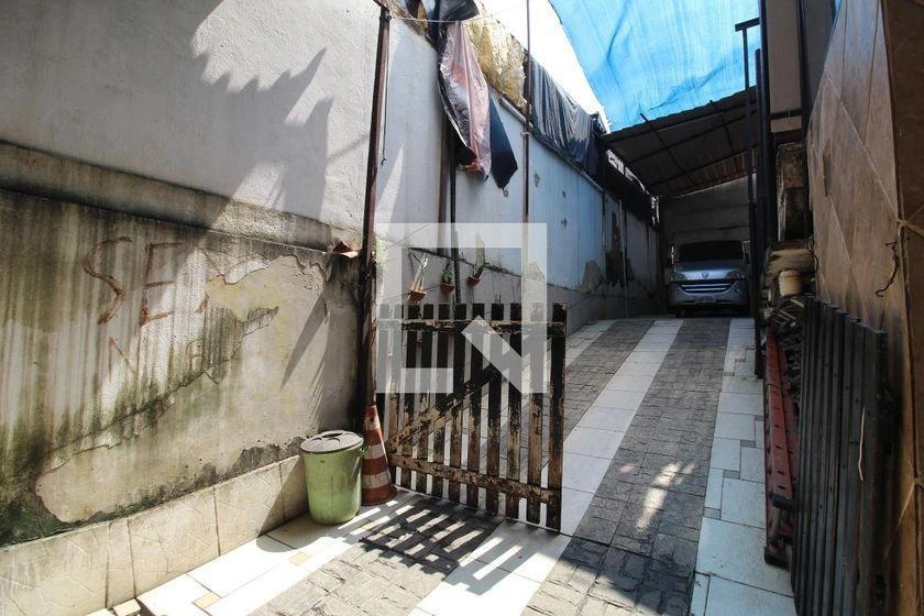 Furnished house, 200 m², with a glass-enclosed balcony — photo 8
