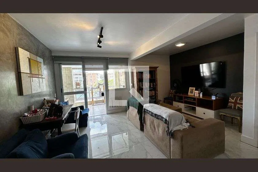 Меблированная квартира с 2 спальнями 105 м²