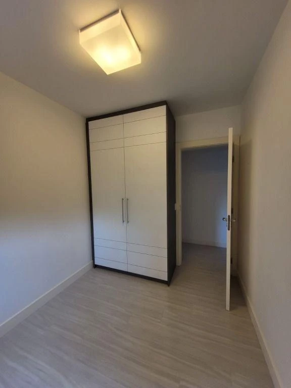 3-bedroom apartment with a park view — photo 4