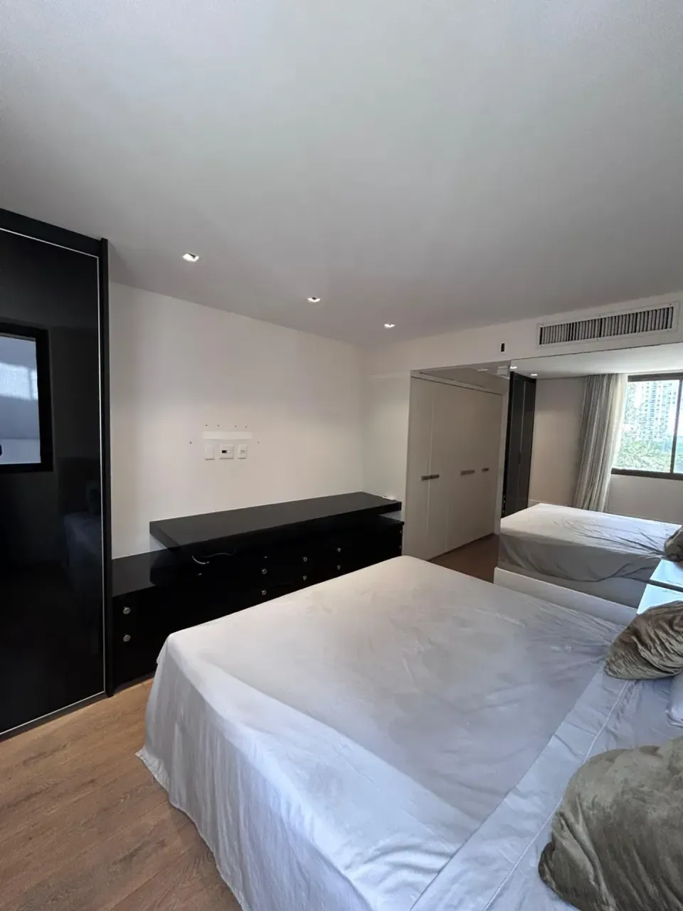 Furnished 2-bedroom apartment with 2 bathrooms — photo 8