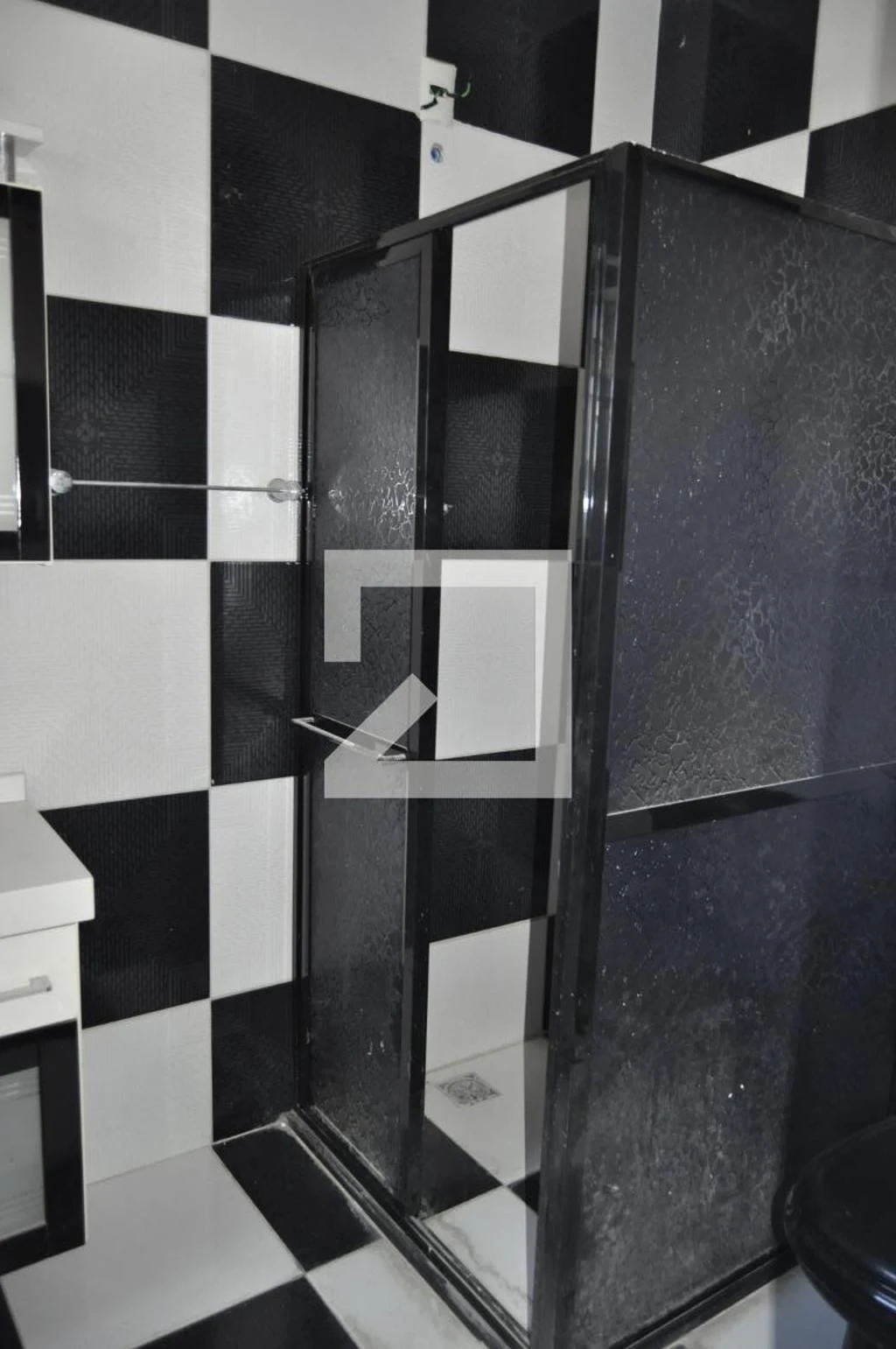 Rental house with 6 bedrooms and 4 bathrooms — photo 49