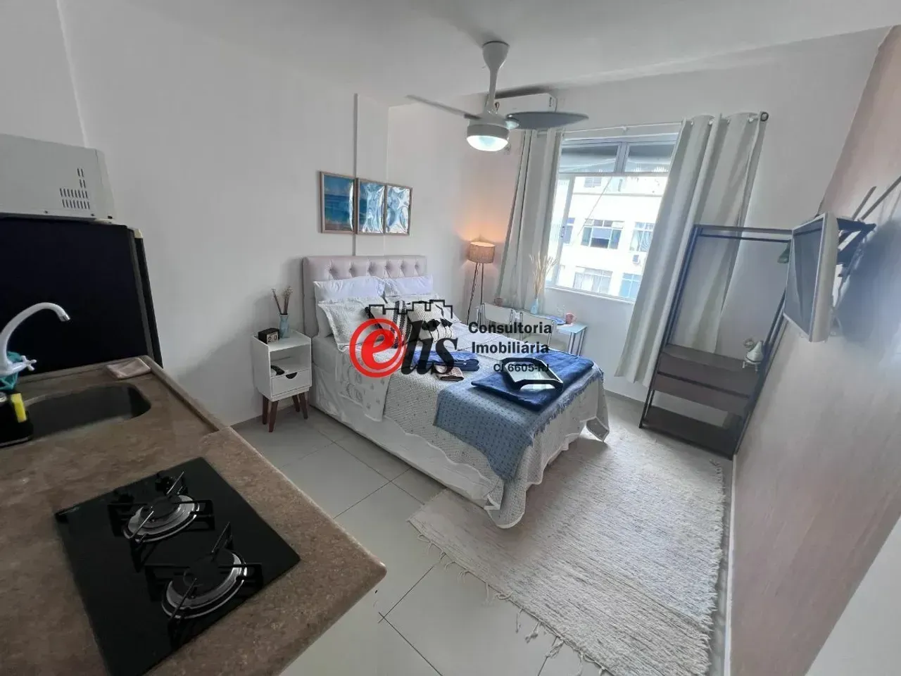 Furnished 1-bedroom apartment with compact kitchenette — photo 5