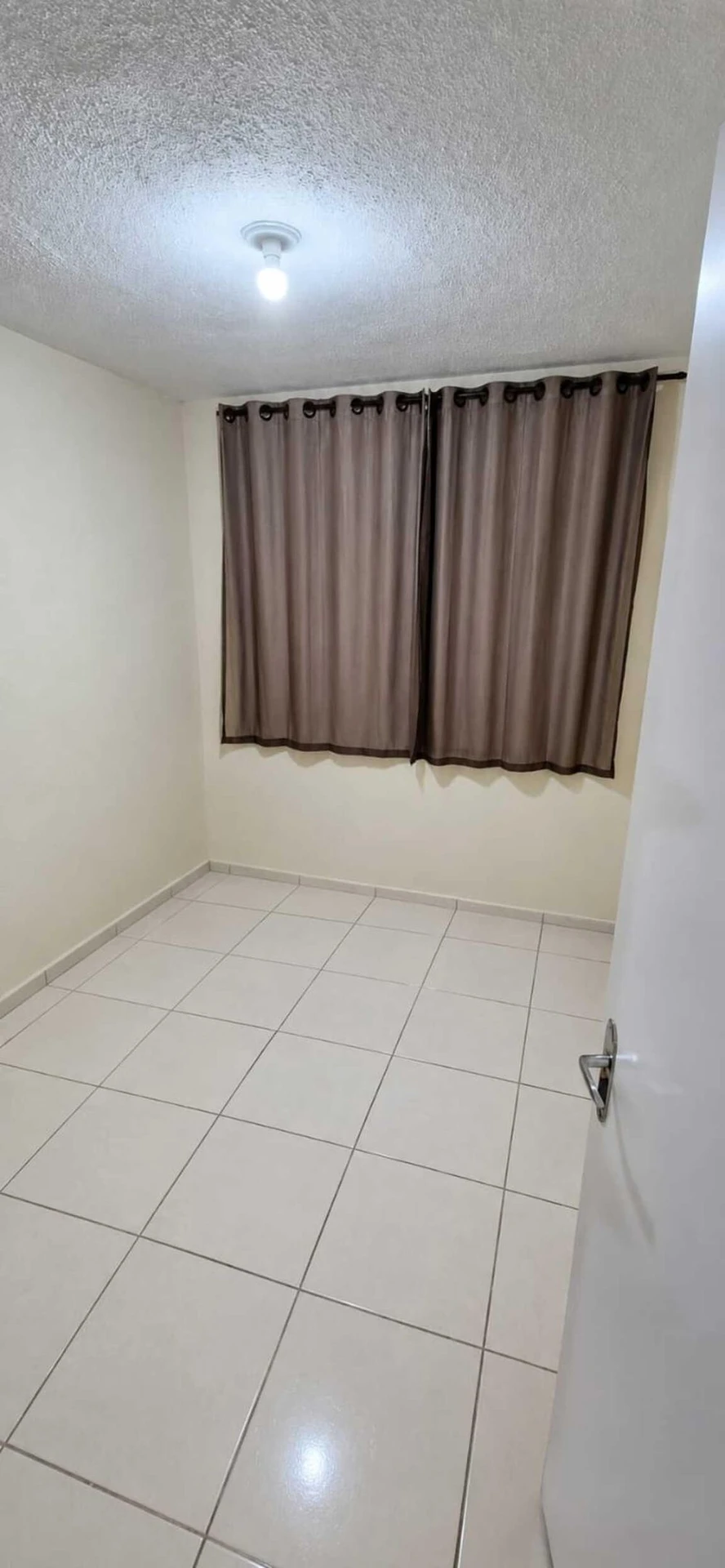 2-bedroom unfurnished apartment with gas kitchen — photo 11