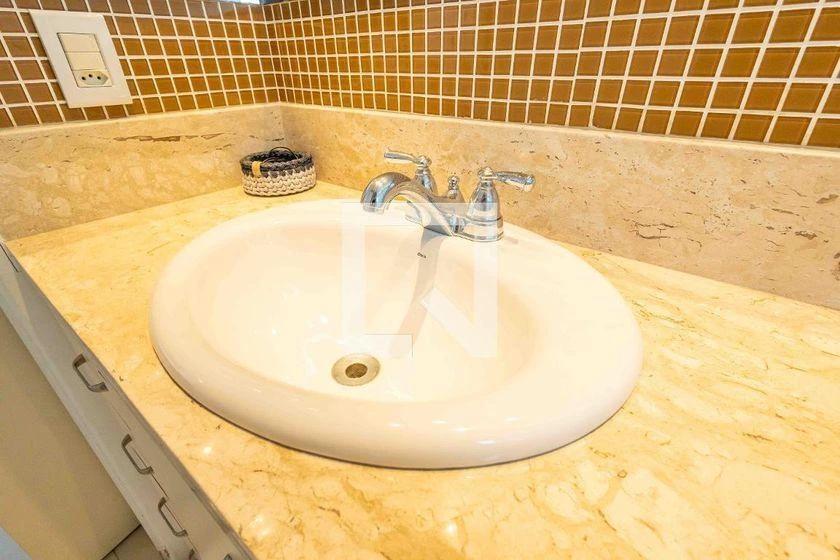 Rental duplex with 3 en-suite bedrooms and 203 m² — photo 35