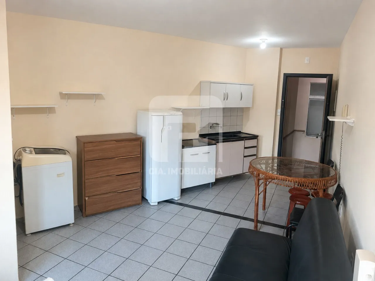 Apartamento de 1 quarto com ar-condicionado e 1 vaga — photo 4