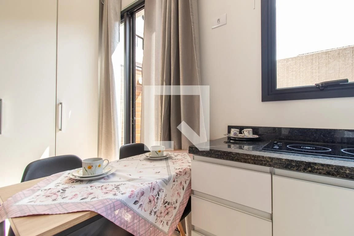 28 m² studio with a washing machine and a home office — photo 25