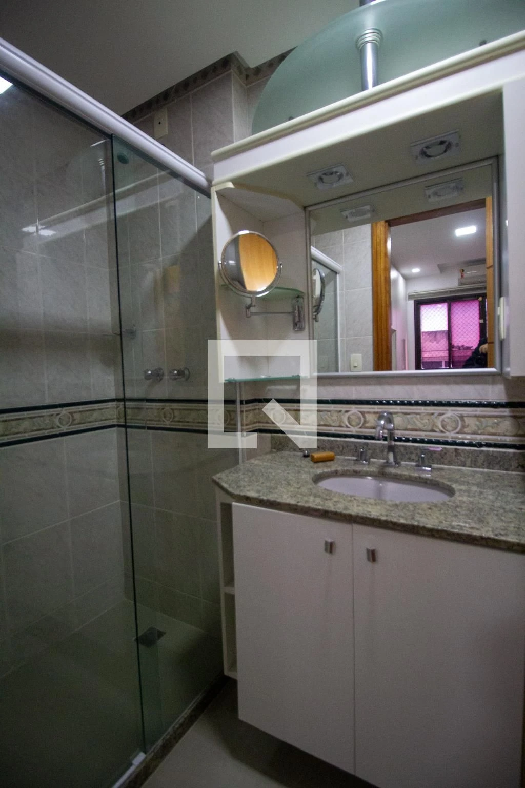 Apartamento mobiliado com 4 quartos e jacuzzi no prédio — photo 46
